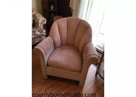 Dusty rose tulip chair