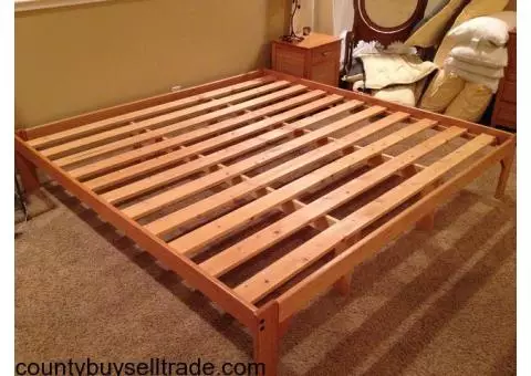 King size Wood Futon/bed frame
